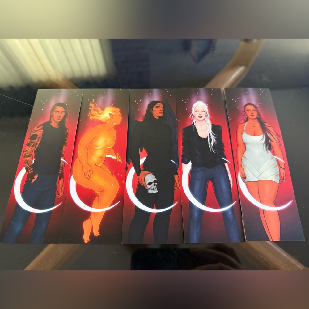 Illumicrate Light It Up Bookmark Set
